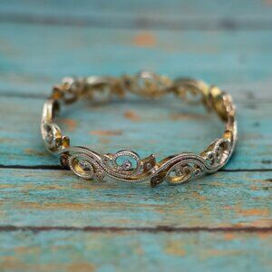 7 inch, Vintage Floral Abstract Pattern Gold Tone Bangle Bracelet - P29